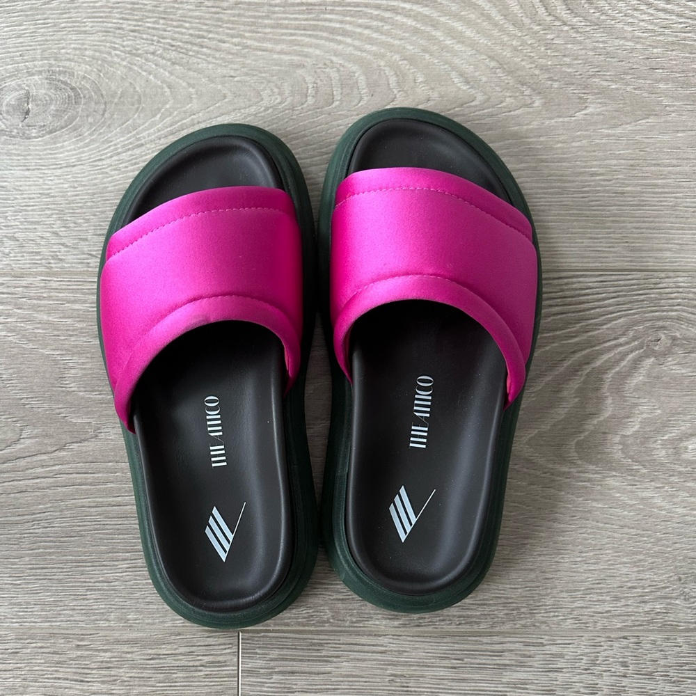 THE ATTICO SLIDES - Picture 4 of 5